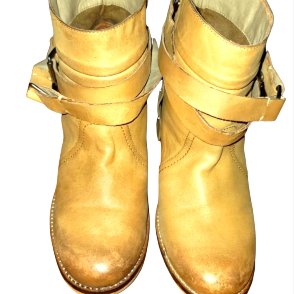 Naughty Monkey rhinesrone ankle bootie cream 10 leather